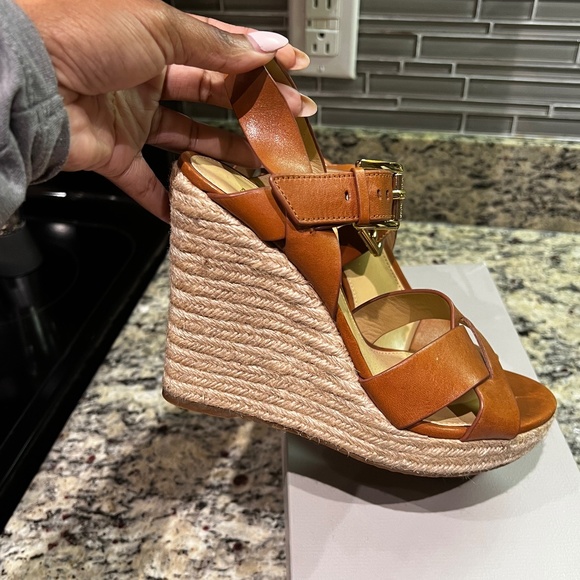 Michael Kors Sandals - Picture 1 of 3